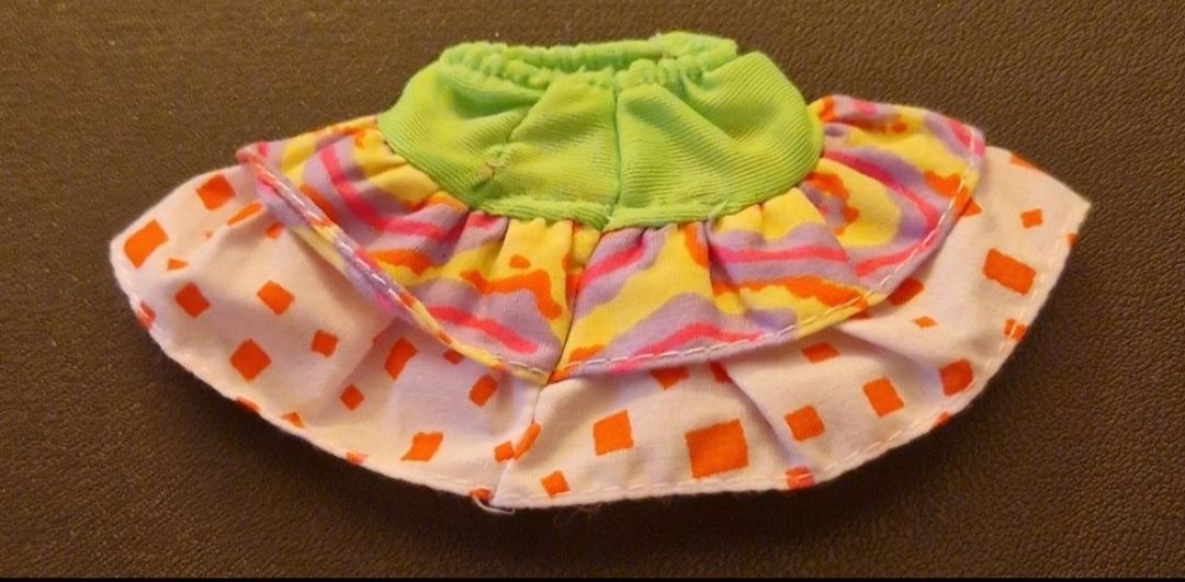 Puppen: jupe pour Barbie – Gebraucht aus Couvet von Pioune