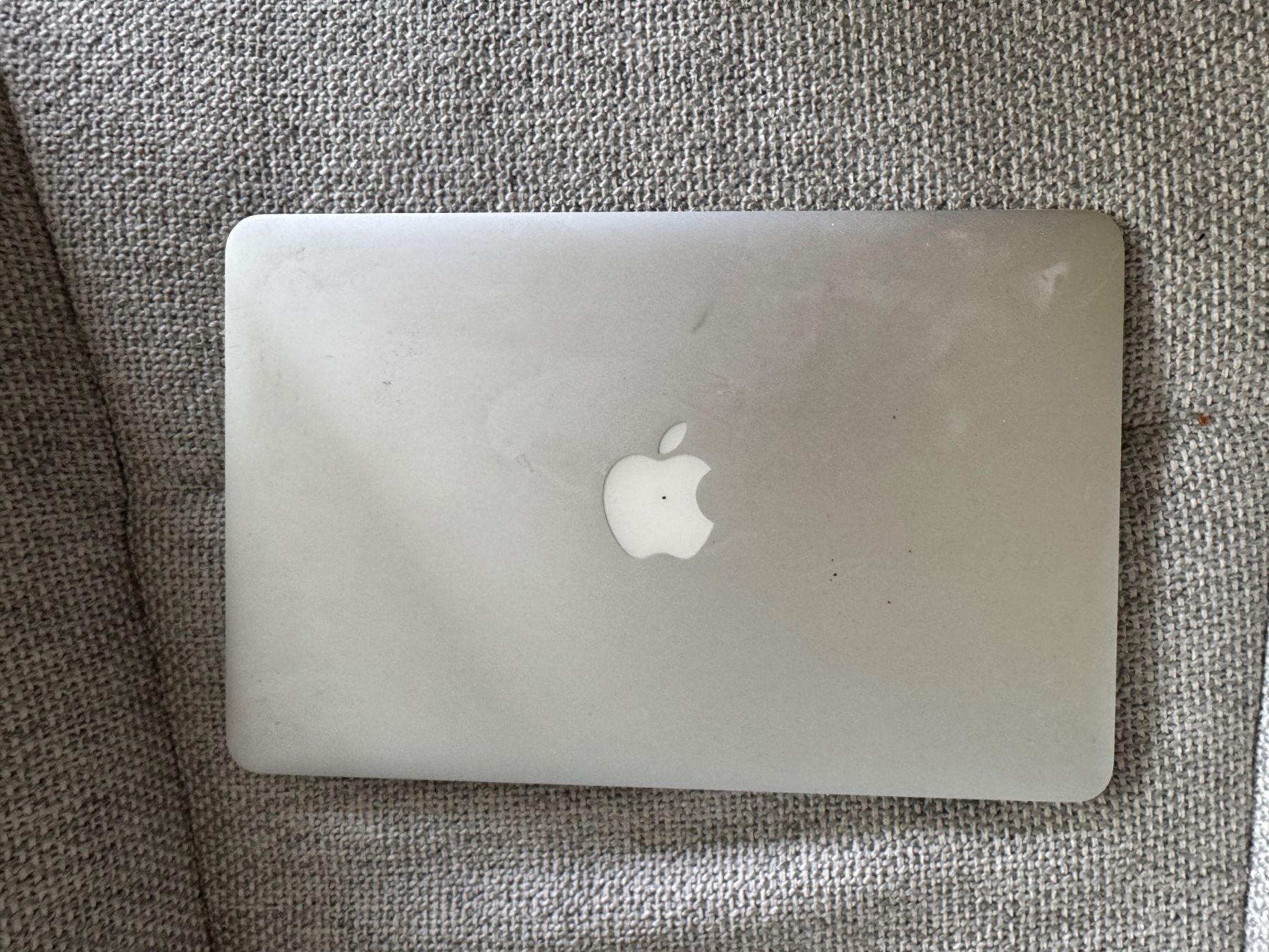 Apple Notebook: MacBook Air 11 – Usato da Adliswil venduto da Busys 5