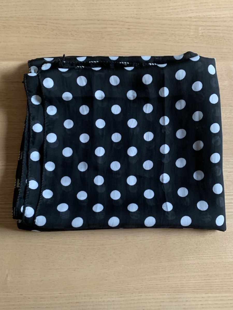 Foulards, Tücher & Schals: Scarf black white polka dots – Neu (gemäss Beschreibung) aus Zürich von ama_k88c