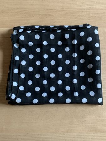 Scarf black white polka dots