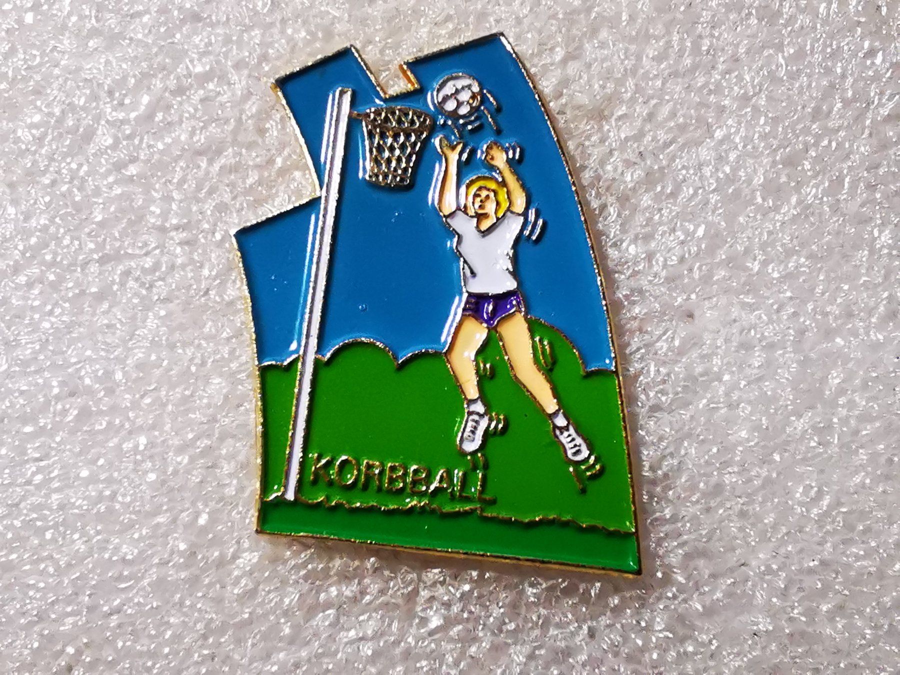 Placchette & Badge: Ansteckpin 66: Korbball – Usato da Oppligen venduto da Pin-Fall-Shop
