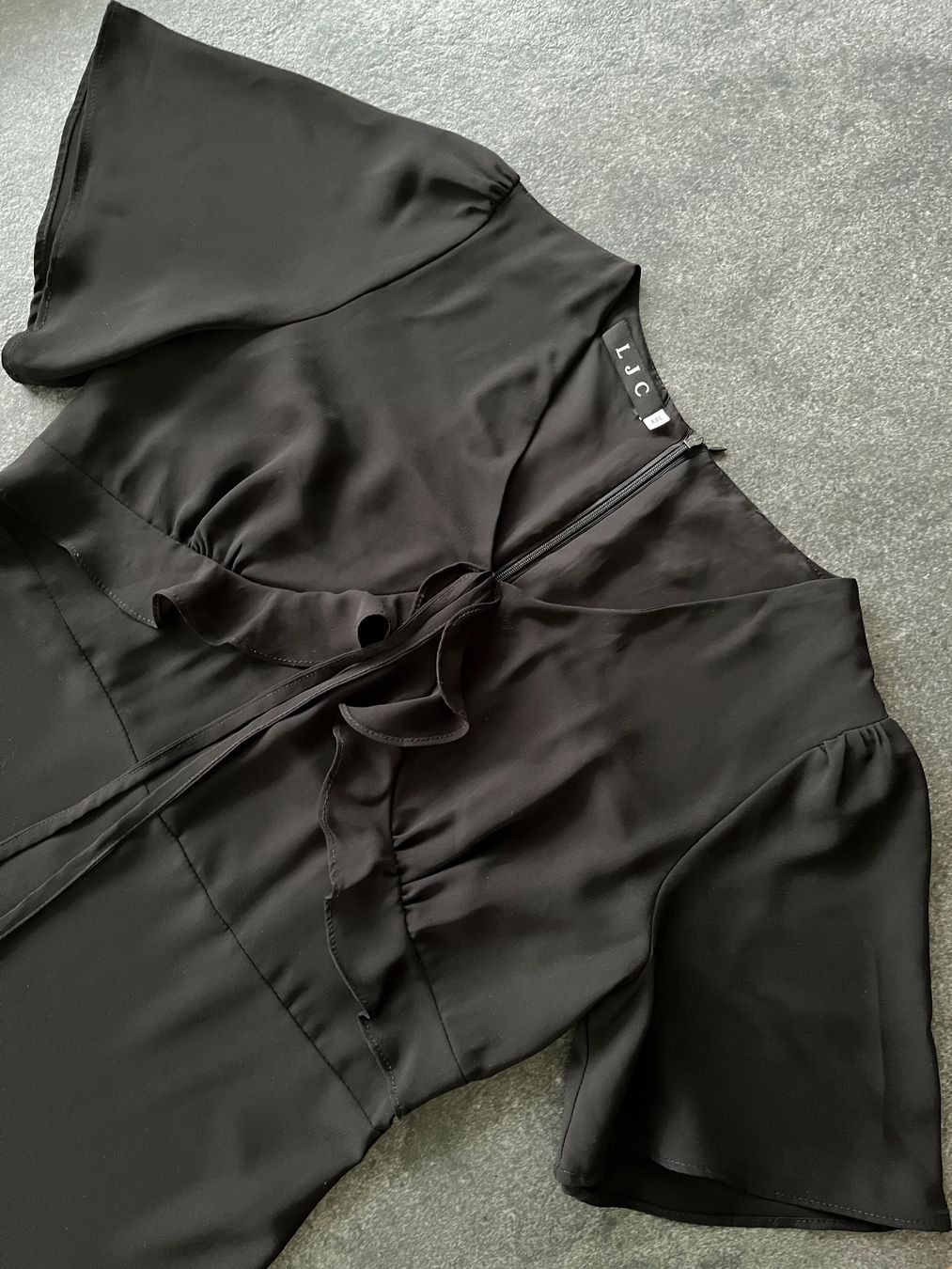 Kleider: LJC Damenkleid - Größe M – Gebraucht aus Kilchberg ZH von Simple.Life 1
