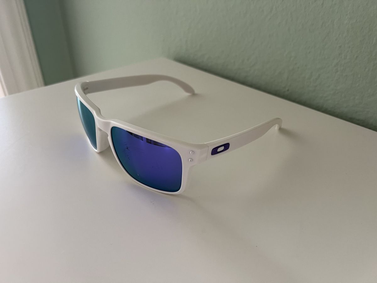 Oakley Occhiali & Lenti: Oakley Sonnenbrille – Usato da Zürich venduto da tan_br5w