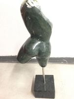 Skulptur von  Sonia Spescha signiert