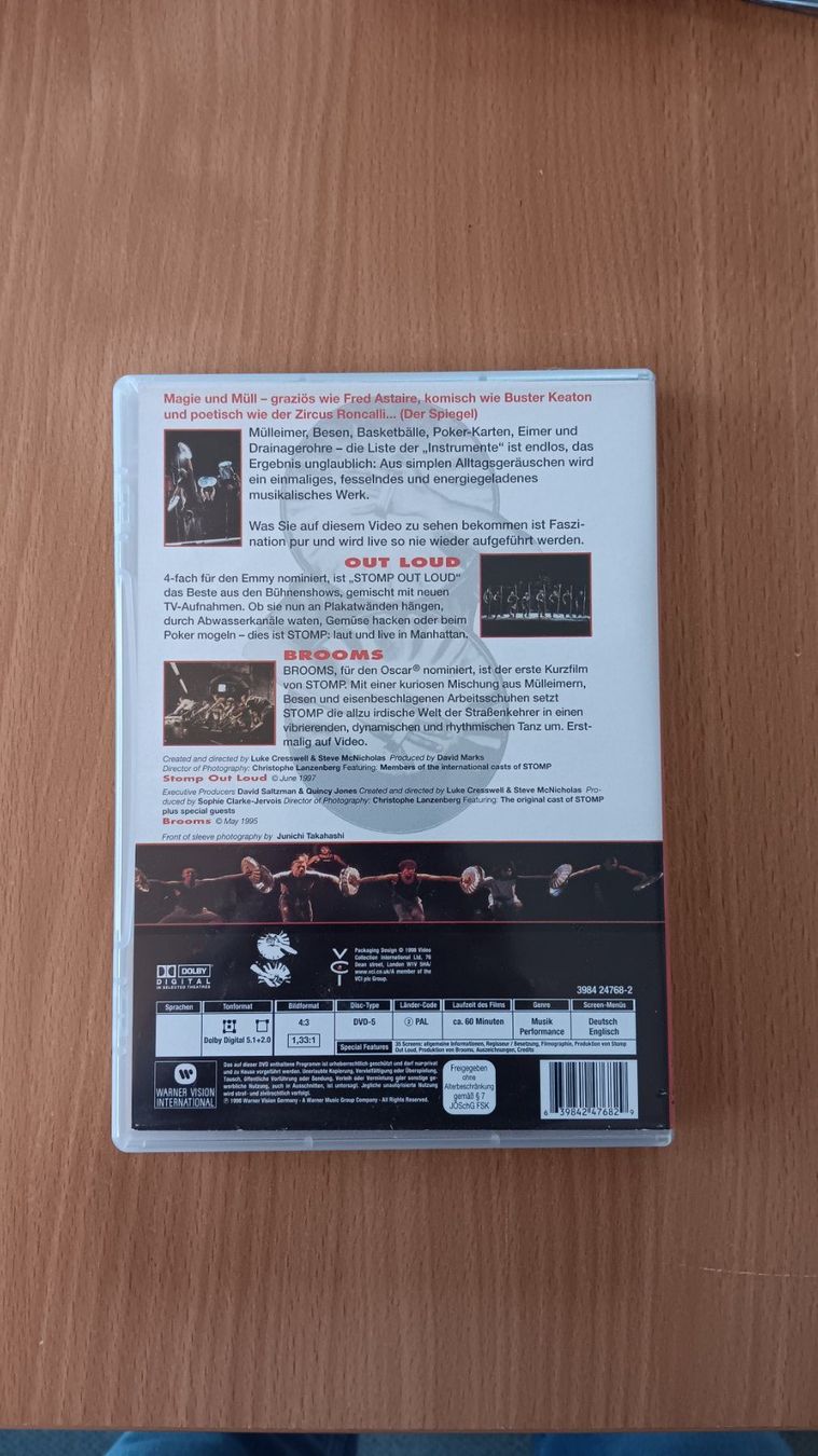 Tutti i DVDs: STOMP out loud – Usato da Muttenz venduto da iggugflower 1