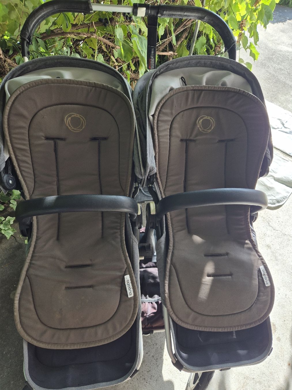 Bugaboo Poussette: Bugaboo Donkey2 mit viel Zubehör grau – D'occasion à Wynigen par La_Talpa 2