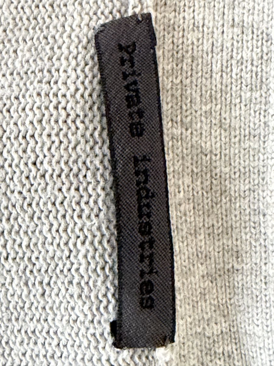 Giacche: Strickjacke – Usato da Dübendorf venduto da Martha06 3
