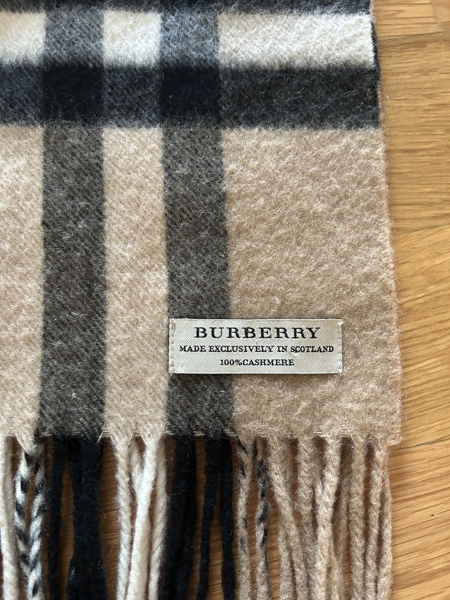 Burberry Foulard & Sciarpe: Burberry Kaschmir Schal – Nuovo (secondo la descrizione) da Binningen venduto da san_bcg5 3