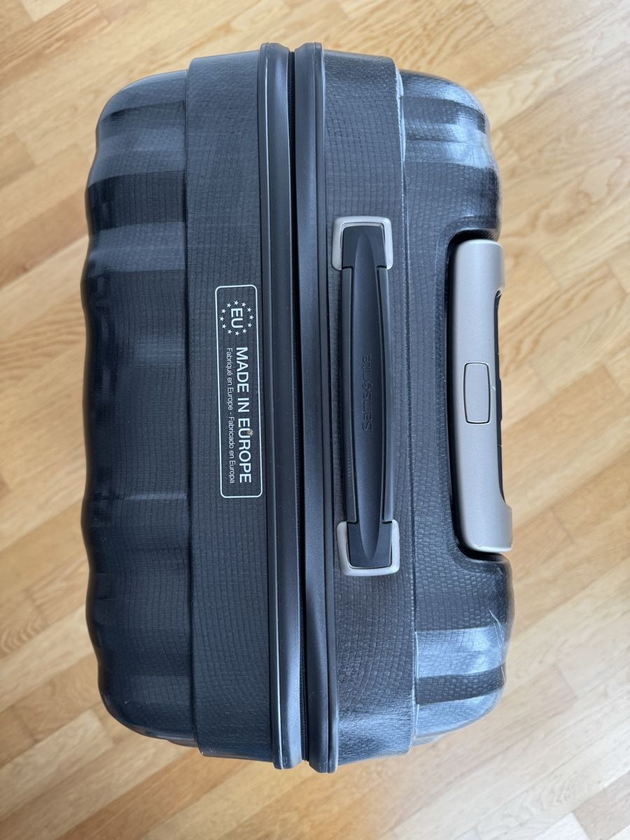 Samsonite Valigie: Samsonite Spinner Haftschalenkoffer – Usato da St.Gallen venduto da Isnisodo 4