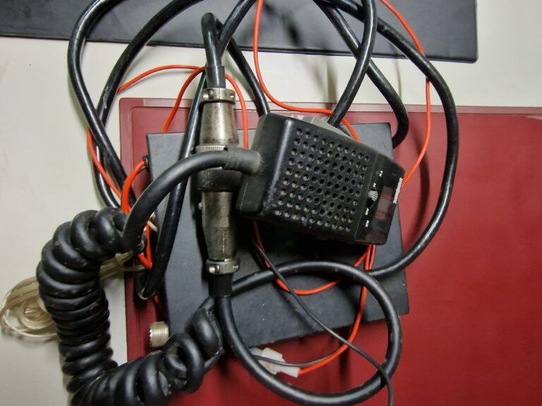 Funktechnik: Funkgerät CB AM Blackbox ungetestet daher als defekt – Defekt aus Zürich von HB9EZE