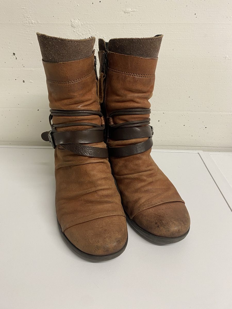 Damenschuhe: Leder-Stiefeletten Gr 38 im Cowboy-Stil – Gebraucht aus Wetzikon ZH von Louisiana-Girl 2