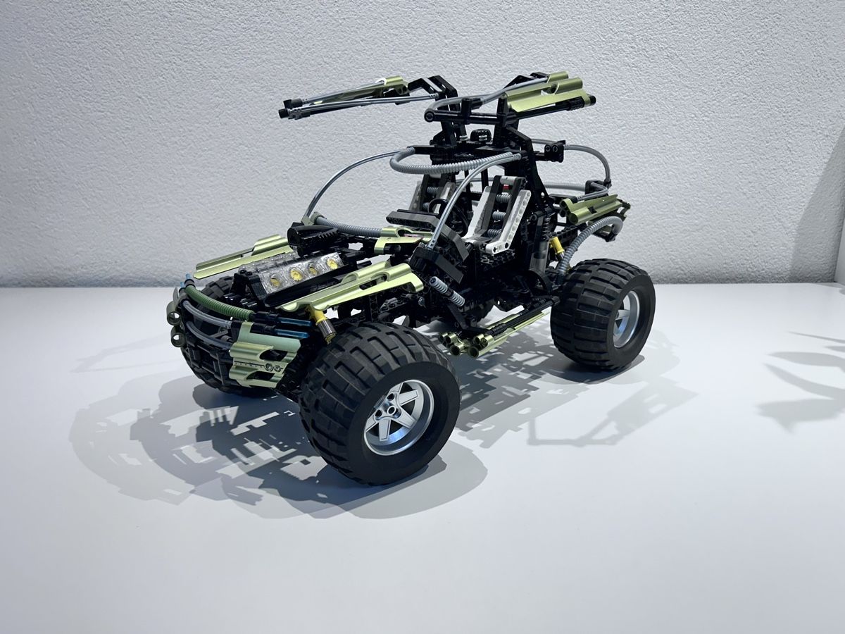 Lego Spielzeuge: Lego Technik 8466 4x4 Off-Roader – Gebraucht aus Goldach von Brickwerk 1
