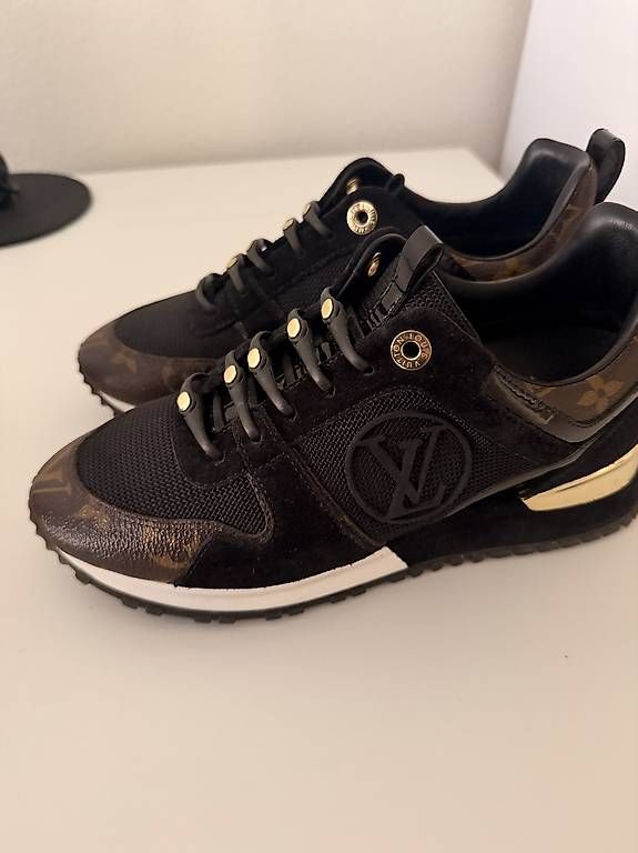 Scarpe da donna: Designer Schuhe  – Usato da Schänis venduto da mar_7jsd 2