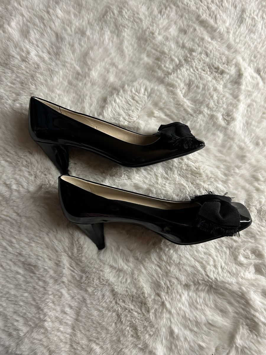 Prada Scarpe da donna: Prada Pumps Lackleder schwarz Gr. 36 – Nuovo (secondo la descrizione) da Aeschi b. Spiez venduto da davidS744 4