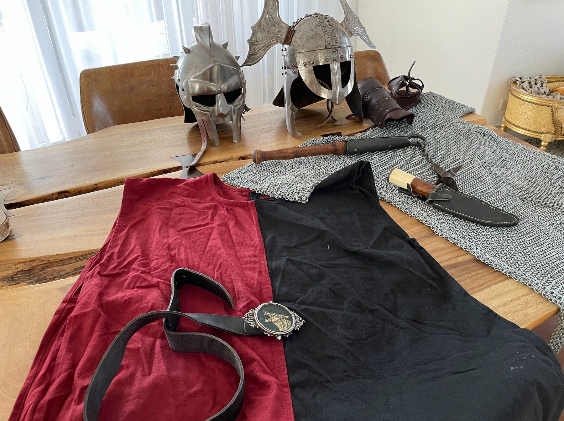 Costumes: Gladiator und Ritter Kostüme – D'occasion à Dagmersellen par Arcticsnow2017 4