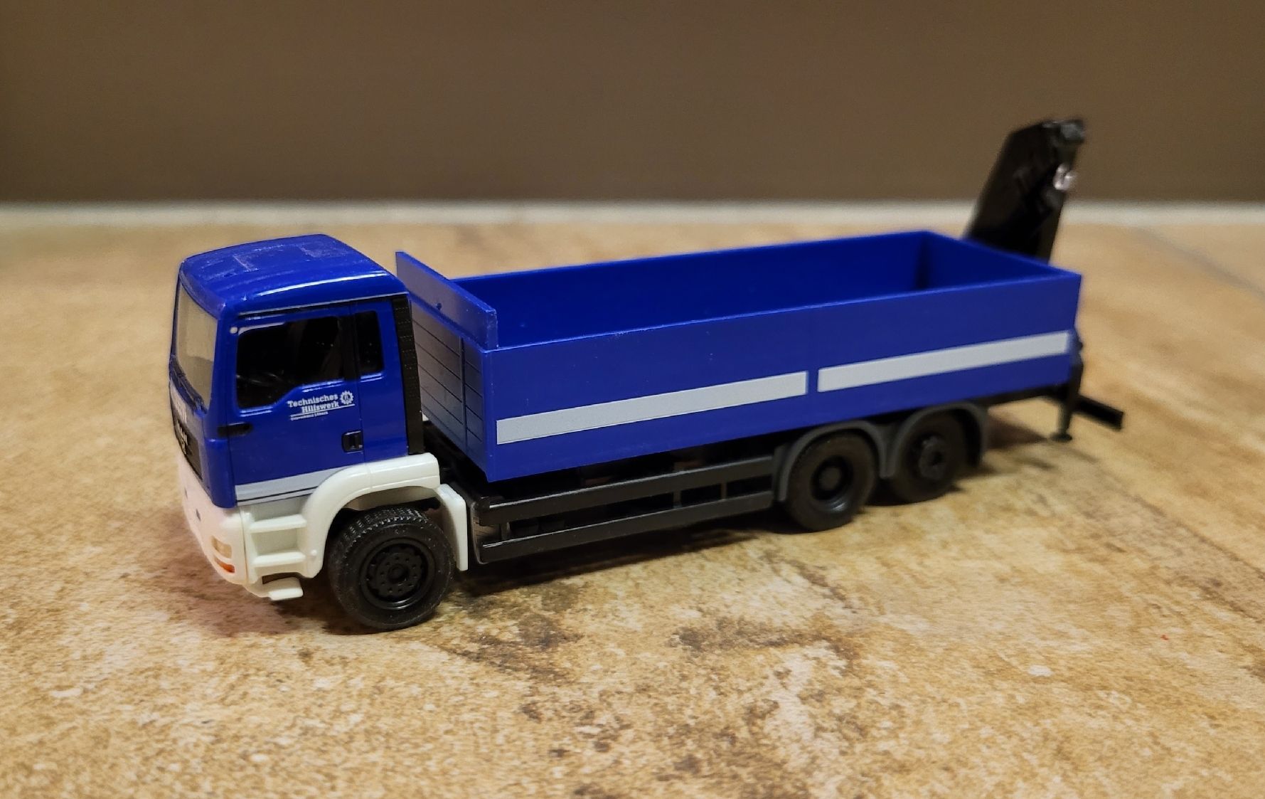 Herpa Kit di modellismo & Modellini statici: Herpa LKW's 1:87 – Usato da Hettiswil venduto da kuese85 3