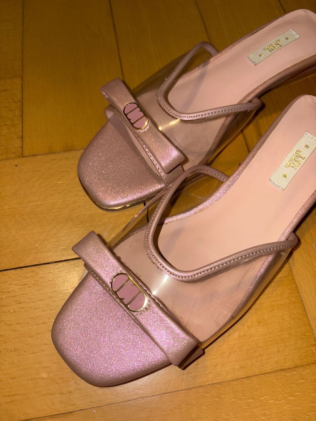 Scarpe da donna: Pink Sandals – Nuovo (secondo la descrizione) da Volketswil venduto da mel_vh2s 1