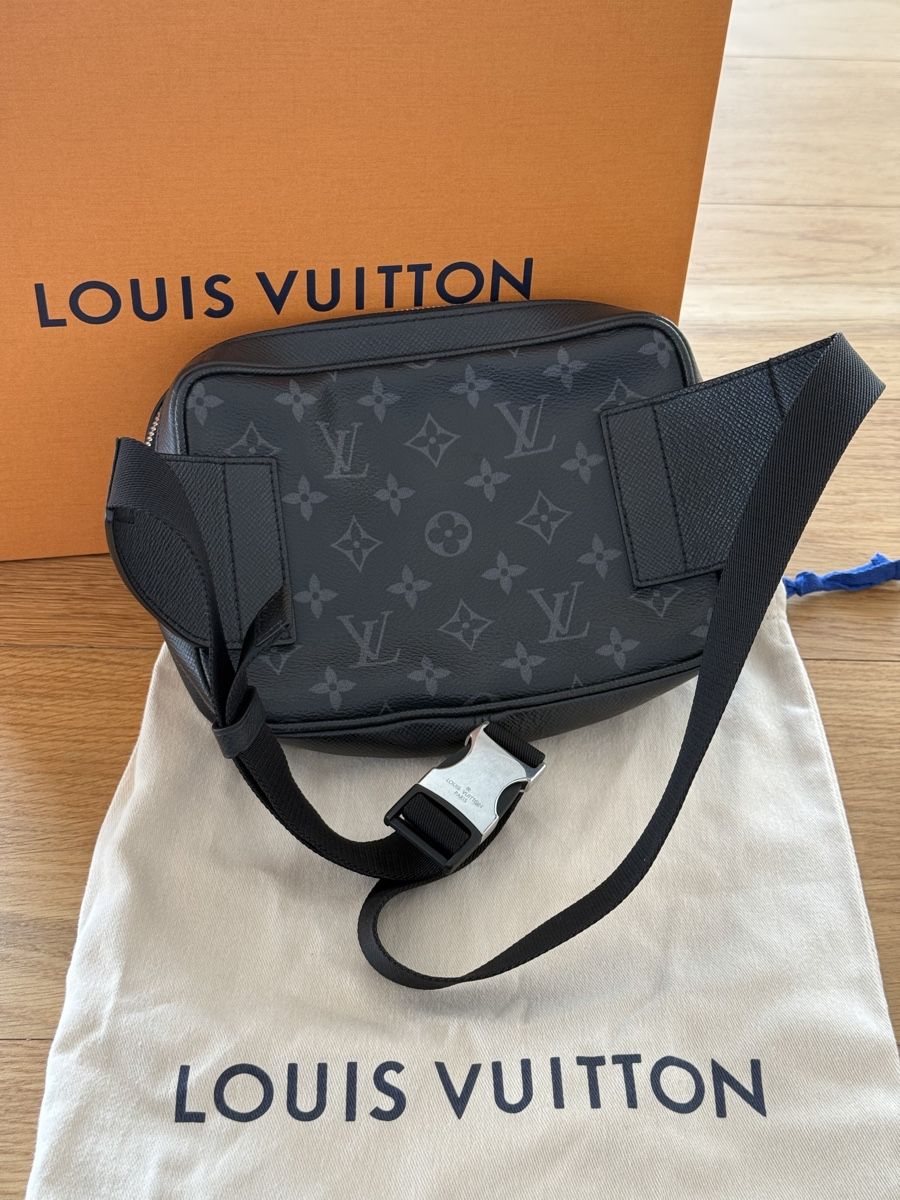 Louis Vuitton Borse: Louis Vuitton Bumbag Tasche – Usato da Niedergösgen venduto da Lifestyle-85