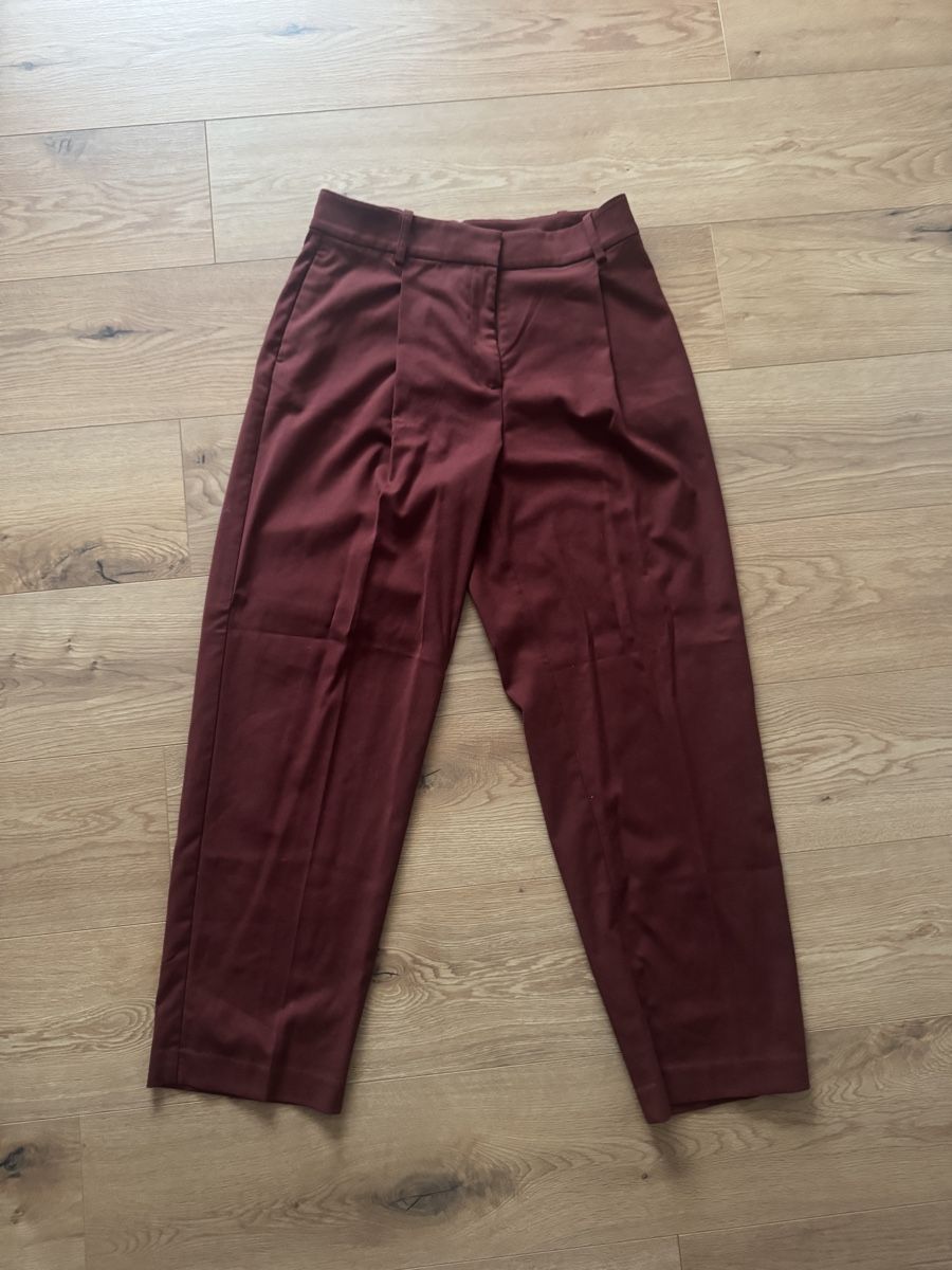 H&M Pantaloni: Stoffhose H&M Gr. 40 – Usato da Schinznach Dorf venduto da meee_l