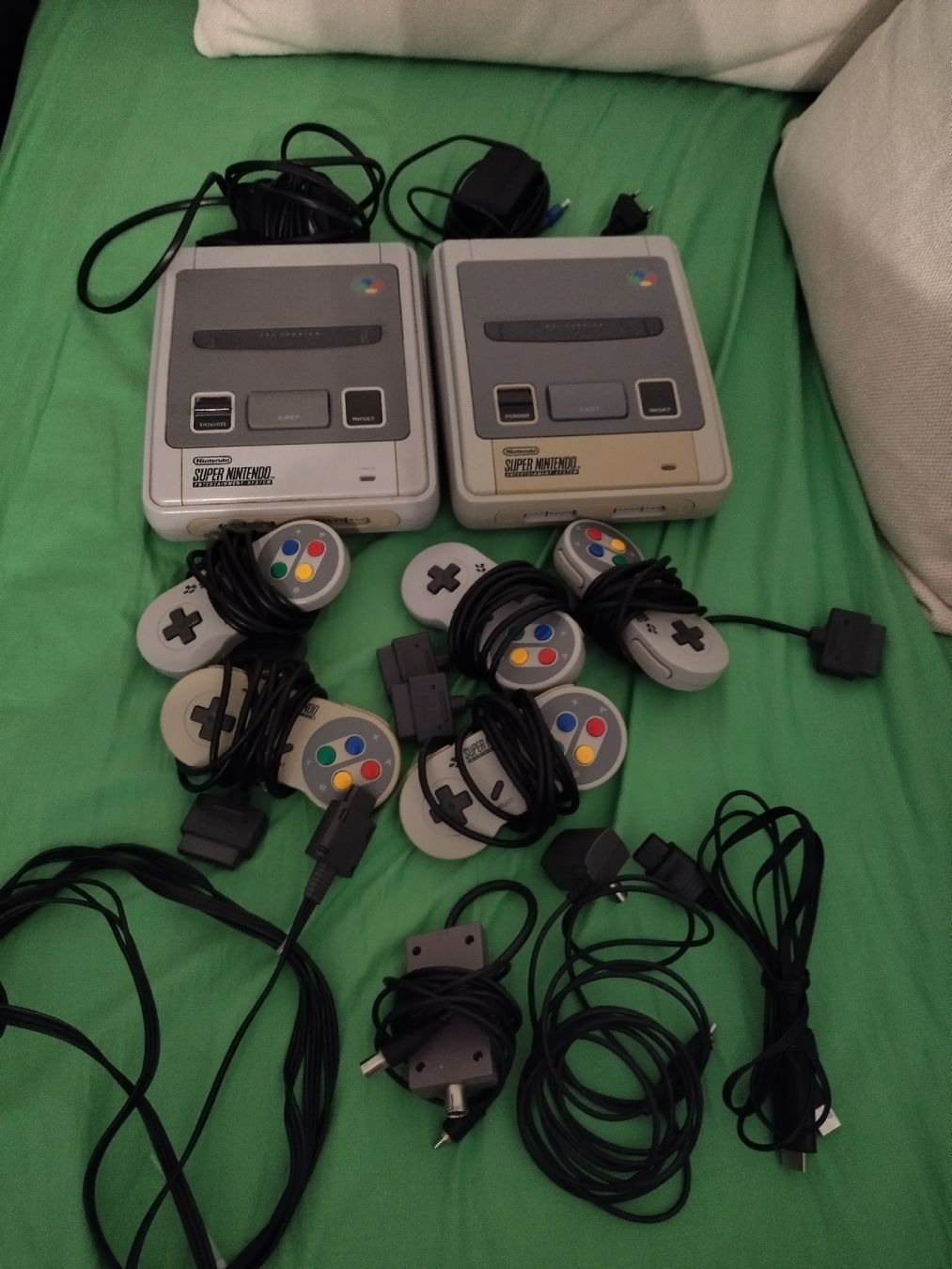 Nintendo Consoles: 2x SNES mit 55 Spielen – D'occasion à Gerlafingen par senko1991