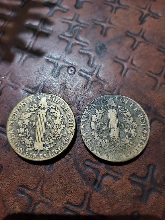 Tutti le monete: 2 pièces de monnaie de 2 sols – Usato da Lausanne venduto da ber_qk5j 1