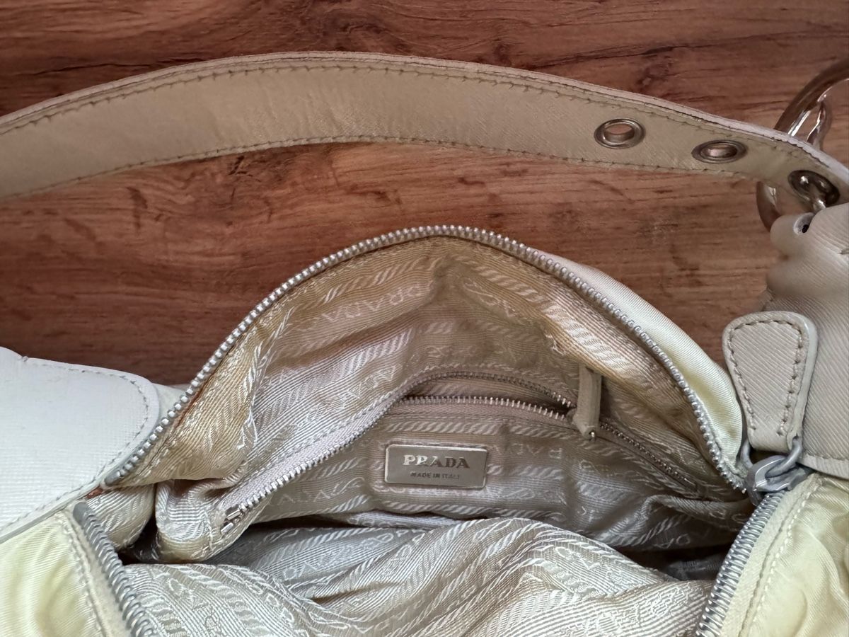 Prada Borse da donna: Sac Prada vintage – Usato da Meinisberg venduto da KristinaaL 1