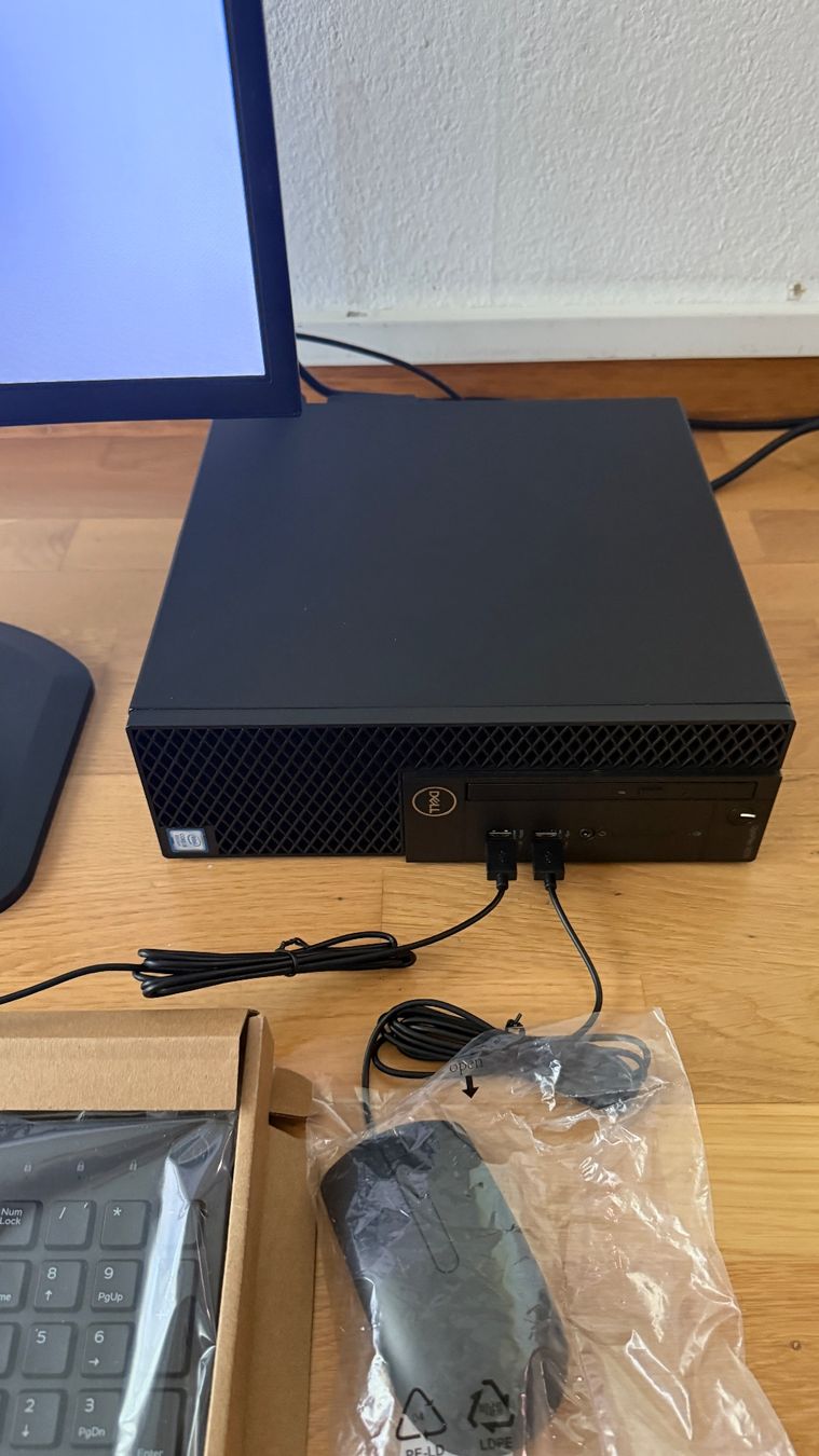 Dell PCs: Komplettes PC-Set: Dell OptiPlex 3070 – D'occasion à Dübendorf par Simplysimi 3