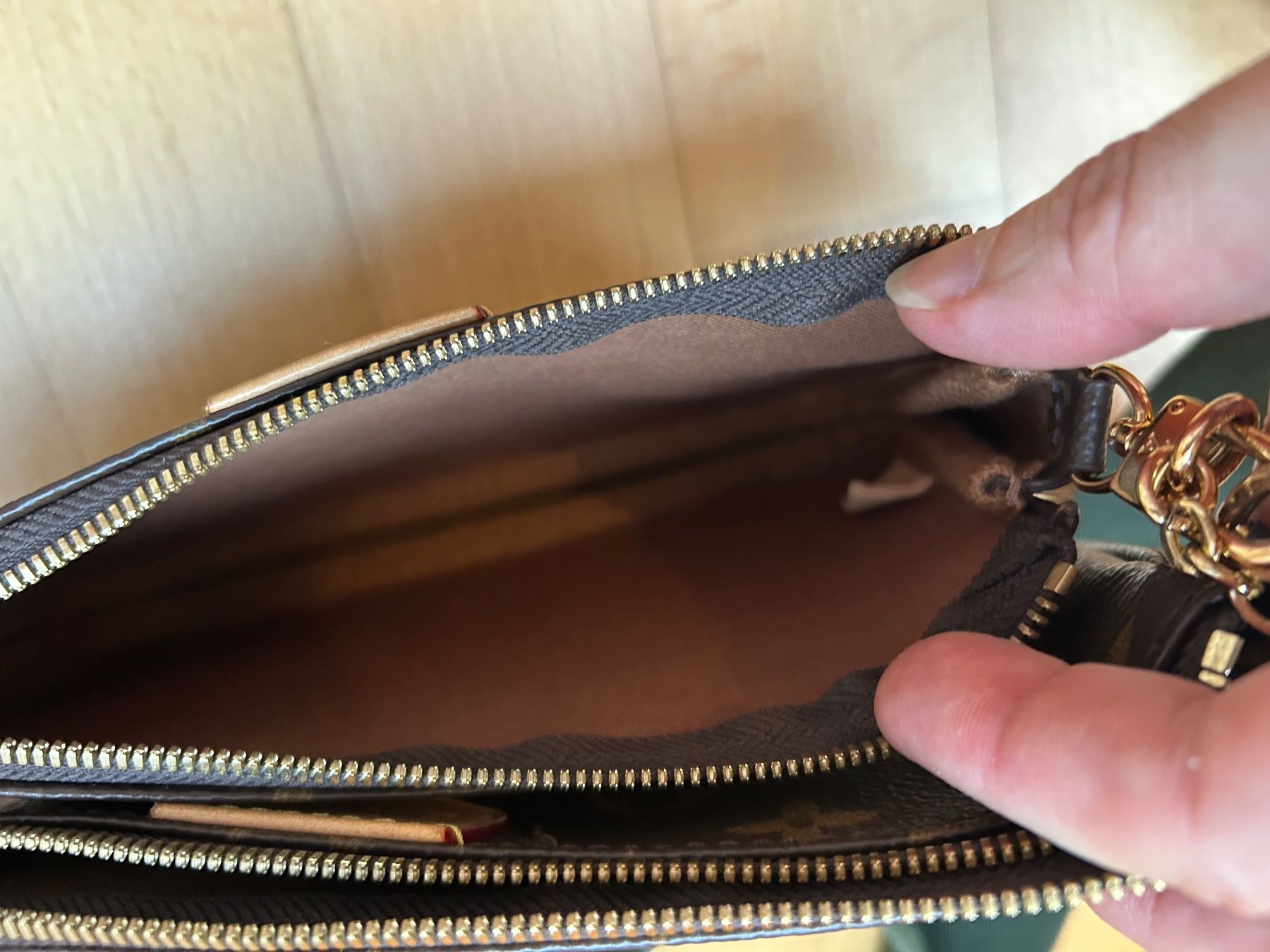 Louis Vuitton Borse da donna: Sac Louis Vuitton Multi Pochette Accessoires marron – Usato da GOCKHAUSEN venduto da chrismon 2