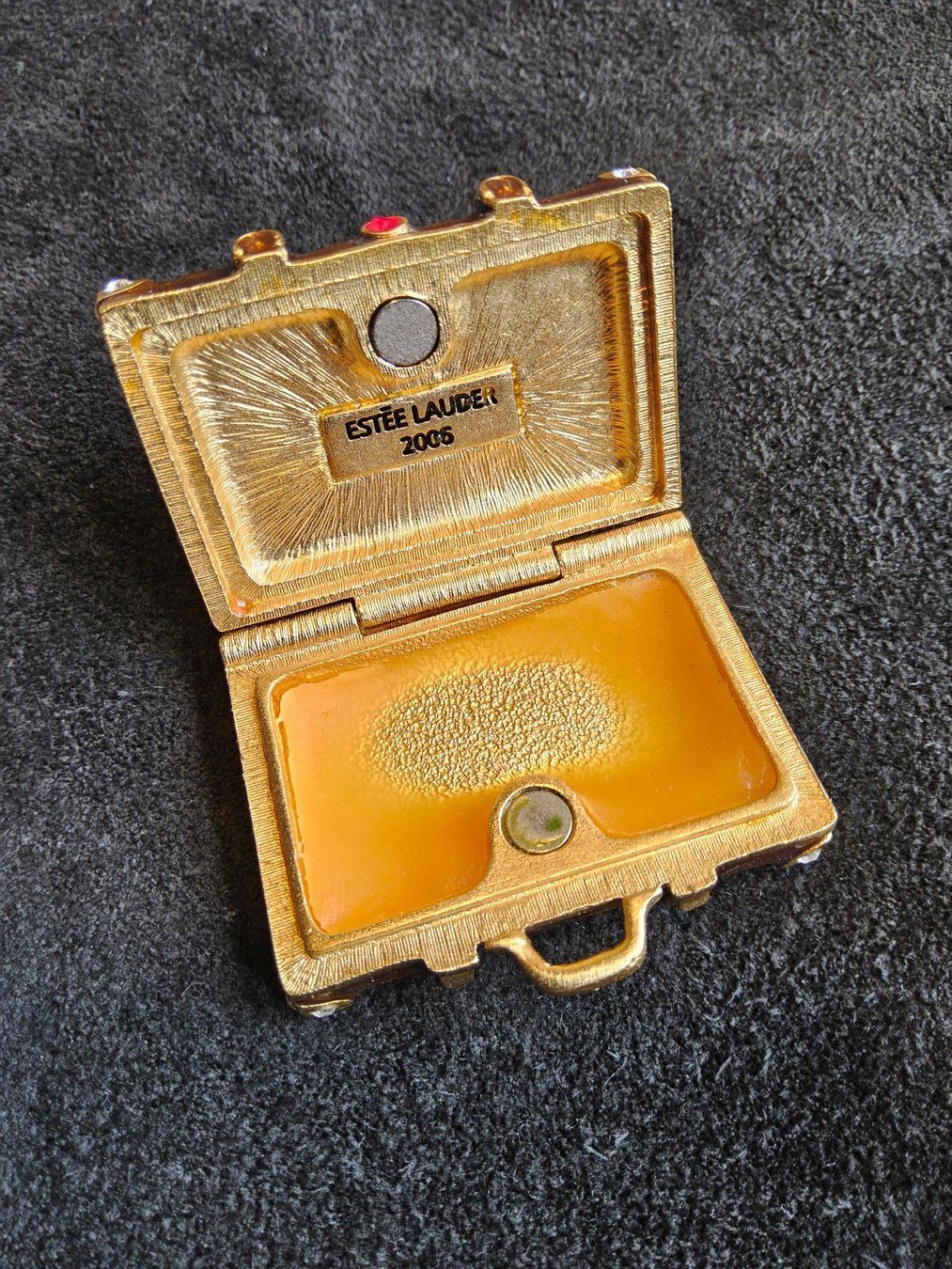 Estée Lauder Profumi & Eau de Toilette: 2006 Estée Lauder World Traveler Suitcase Solid Parfum – Usato da Zürich venduto da sanwit 3