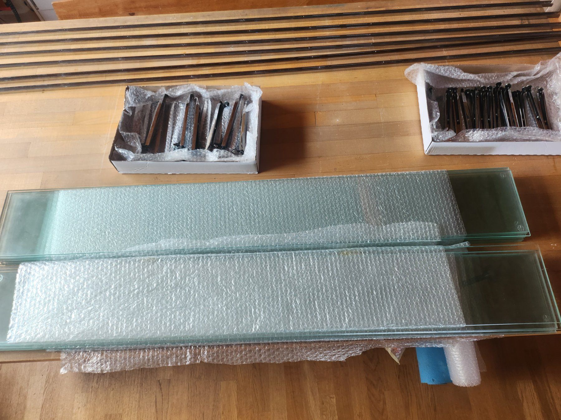 Scaffali: Büchergestell Glas Chrom Schmuckstück Regal – Usato da Heiden venduto da pet_f67g 6