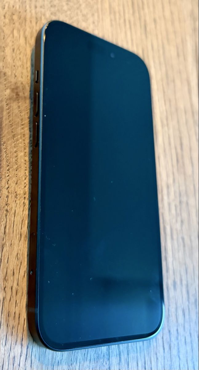 Apple Portables: iPhone 15 schwarz, 128GB – D'occasion à Ebikon par SvenKauschus 1