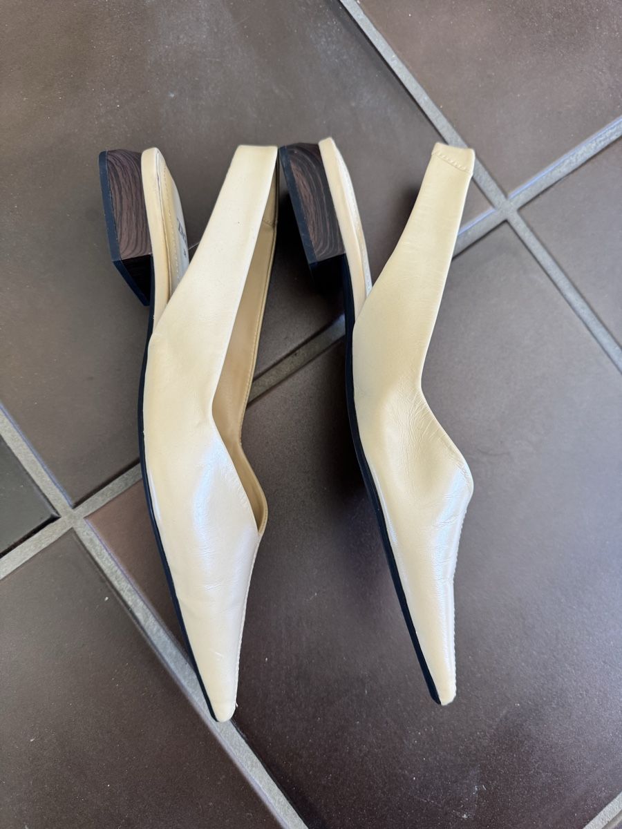 Zara Damenschuhe: flache Slingback-Schuhe aus Leder, Größe 38 – Neu (gemäss Beschreibung) aus Veyras von ValClasse 1