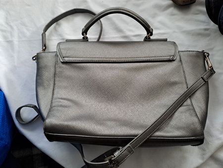 Versace Jeans Handtasche grau akzeptabler Zustand