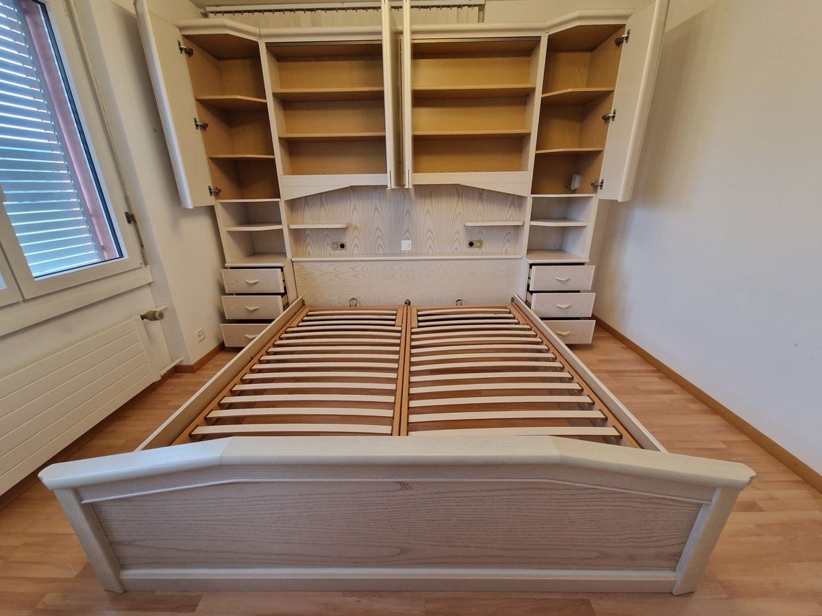 Lits: Bett mit Schrankwand – D'occasion à Hinwil par F-DS 1