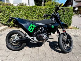 Husqvarna 701 Supermoto