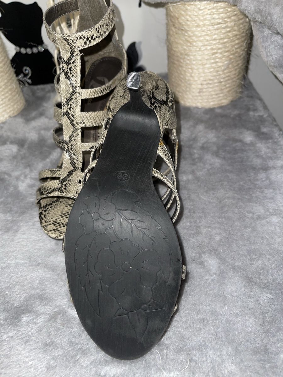 Scarpe da donna: Sandaletten Leoprint – Nuovo (secondo la descrizione) da Staufen venduto da GiuliettaD 3