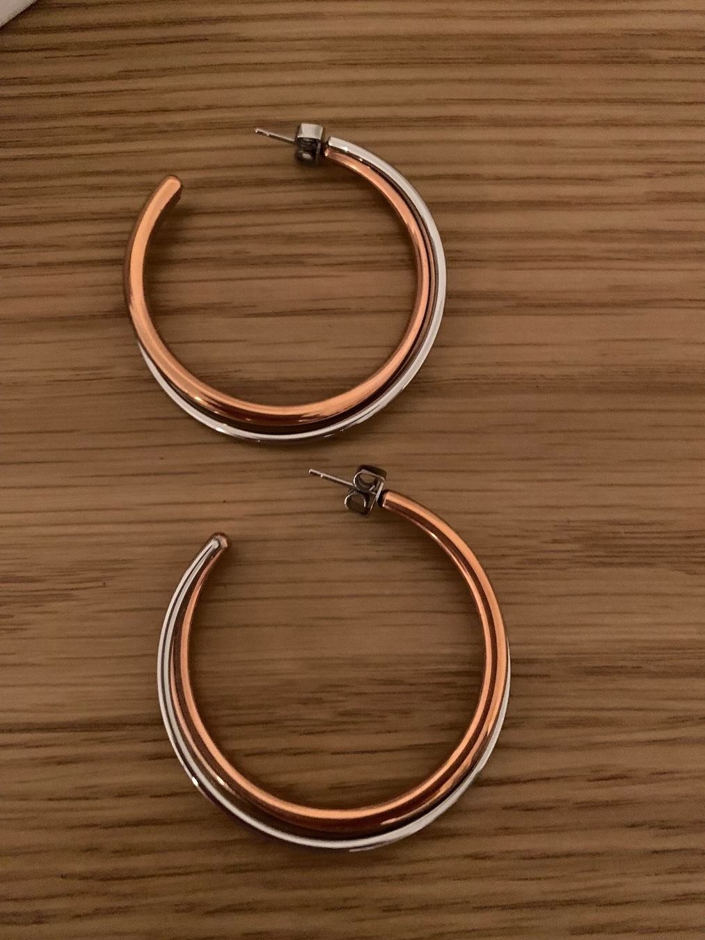 Calvin Klein Ohrringe & -stecker: Calvin Klein Kreolen ck double – Neu und originalverpackt aus Stalden VS von ile_ld6t