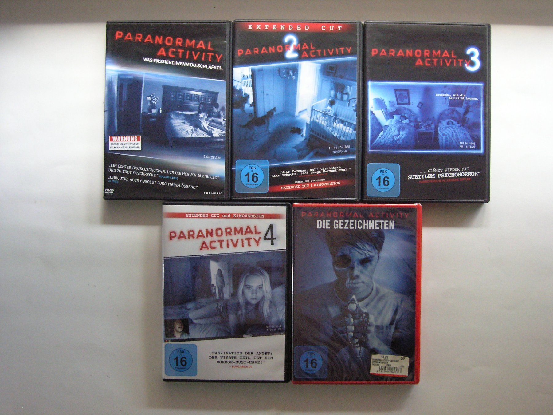 Tutti i DVDs: Paranormal Activity 1-5 Ultimate DVD Collection – Nuovo (secondo la descrizione) da Zuzwil SG venduto da vette13