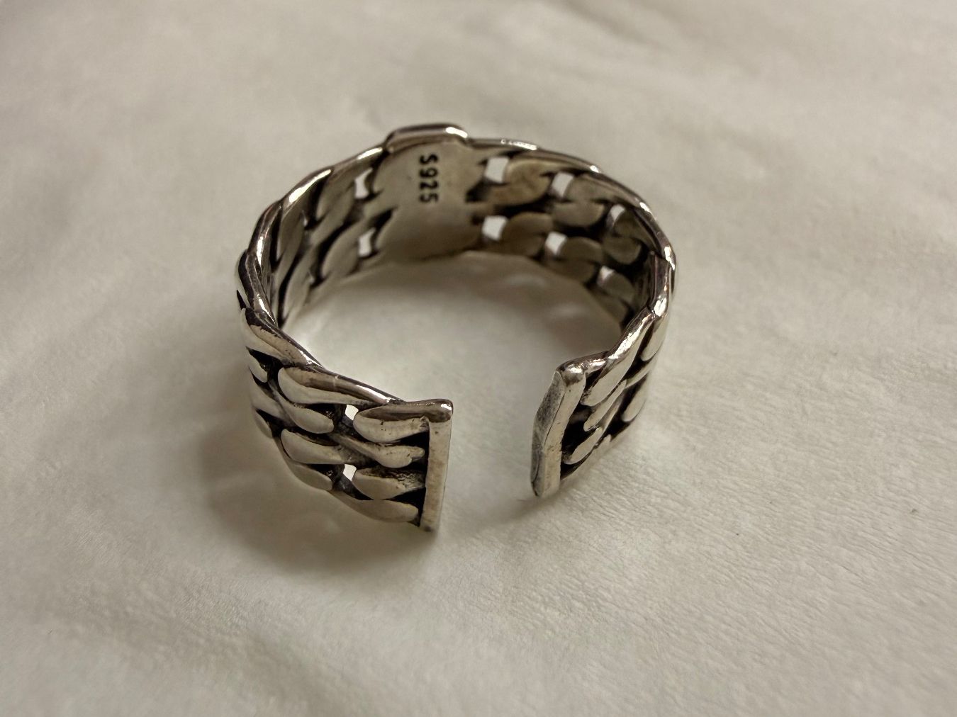 Saint Laurent Anelli: Saint Laurent Paris Ring Silber – Usato da Biberist venduto da jaquesgaraboto 1