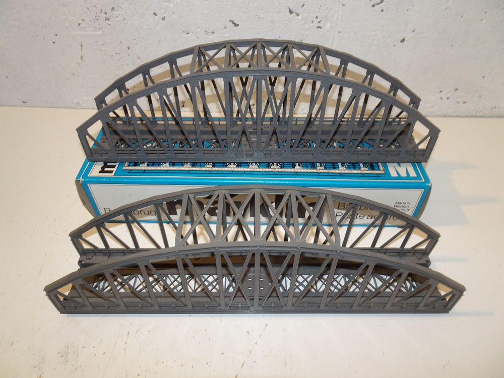 2 Märklin Brücken Bogenbrücke K M Gleis Schienen HO 7263 Kaufen auf Ricardo