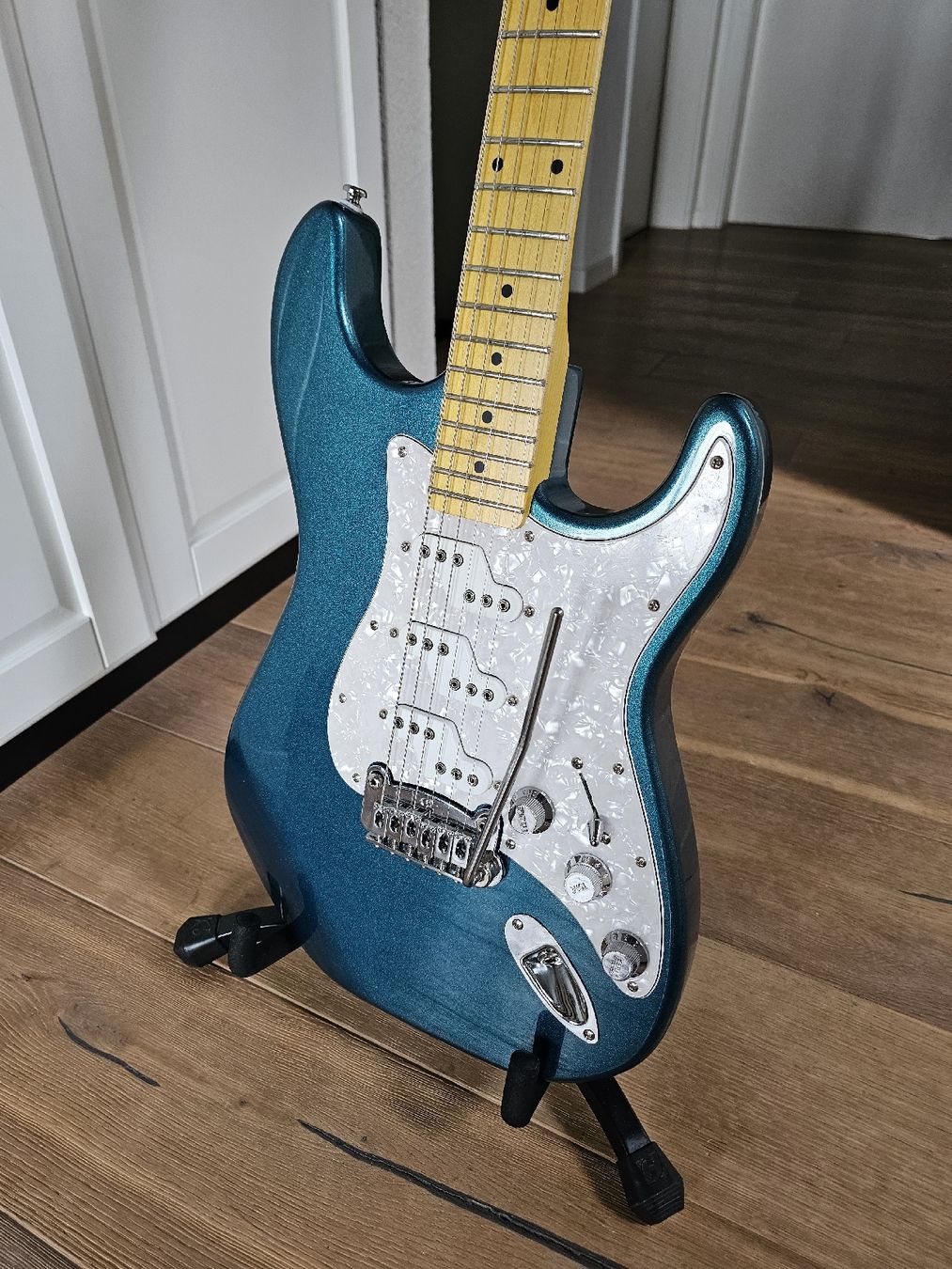 Strumenti musicali: G&L Comanche Tribute Stratocaster E-Gitarre – Usato da Wagen venduto da Smh 1