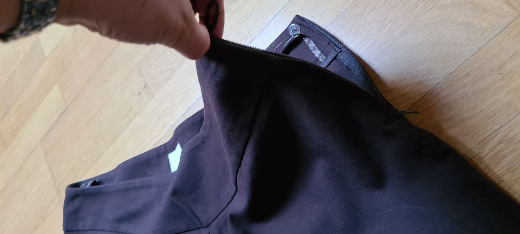 Lotti di vestiti: Edle,superschöne Hose mit Oberteil – Usato da Ferden venduto da jemyce 5