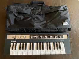 Yamaha Reface CP Keyboard mit Tasche