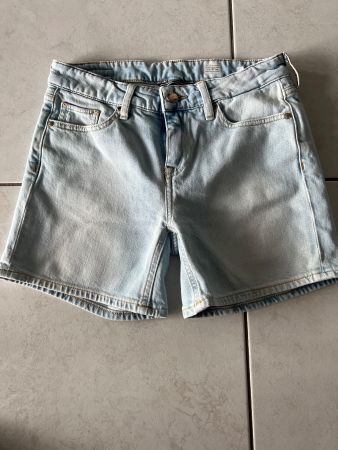 Tommy Hilfiger Shorts Gr. 26 slim boyfriend