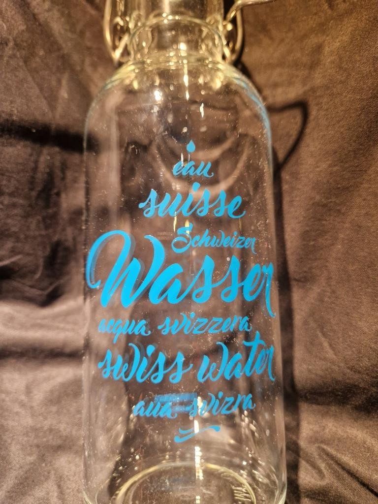 Gläser, Krüge & Flaschen: Wasserflasche – Gebraucht aus Oberweningen von shaw19 2