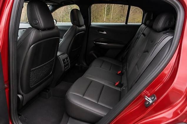 Autos: Cadillac XT4 2.0 T Premium Luxury AWD – Gebraucht aus Langenthal von Goergens10 4