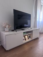 TV Möbel Ikea, in hochglanz Weiss mit Schubladen 