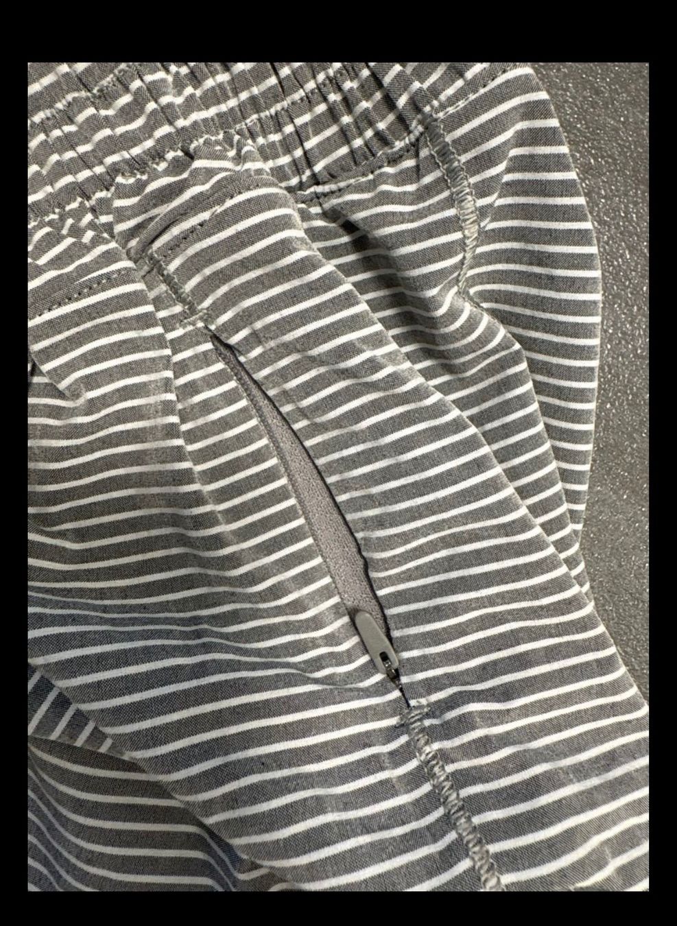 Lululemon Pantalons: Lululemon Shorts S – Neuf (Voir description) à Horgen par vhupfu91 3