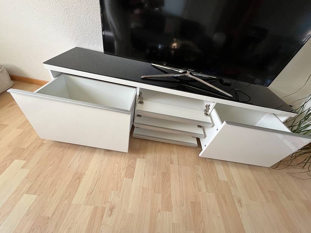 Mobili TV: Sideboard/Kommode/Fernsehregal – Usato da Hägglingen venduto da mel_y9w5 2