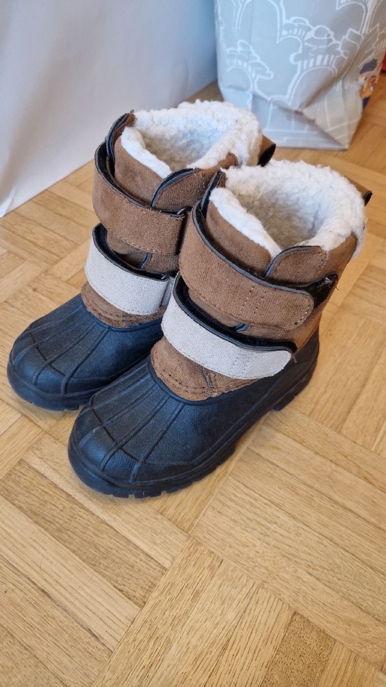 Schuhe für Jungen: Scarponcini imbottiti! – Gebraucht aus Agno von nev_sd7n